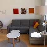 Neschtle